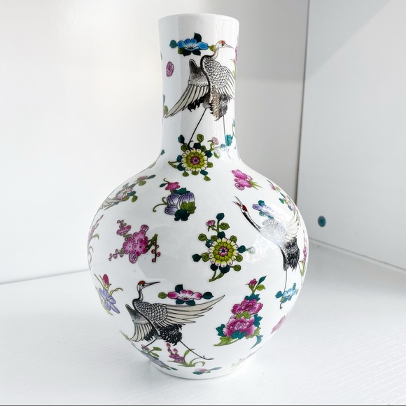 Other - Chinese Vintage Floral Round Vase